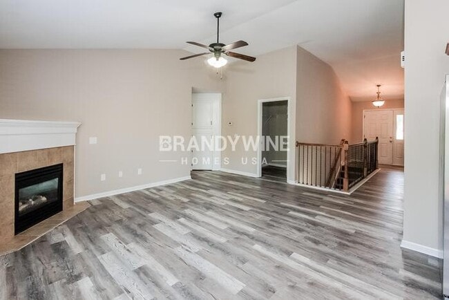 Building Photo - 12955 NW Oakview Dr