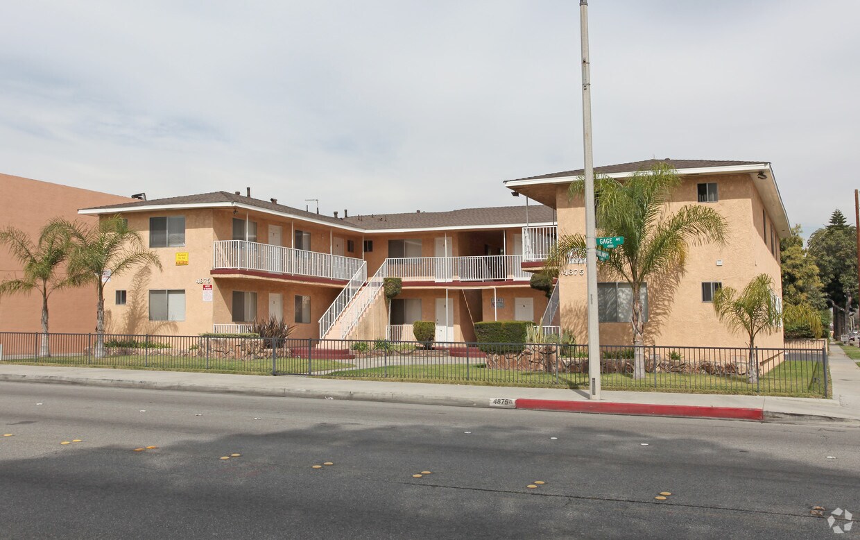 Foto del edificio - 4875 Gage Ave