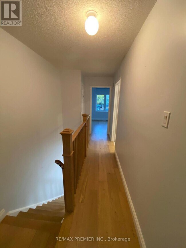 Photo du bâtiment - 1524 Dupont St