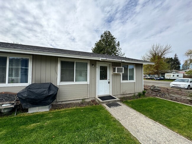 Building Photo - Cute Ground Floor 2 Bed, 1 Bath in Medical...