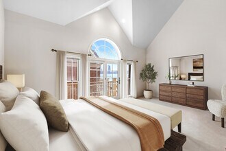 Building Photo - 36 Regency Pl