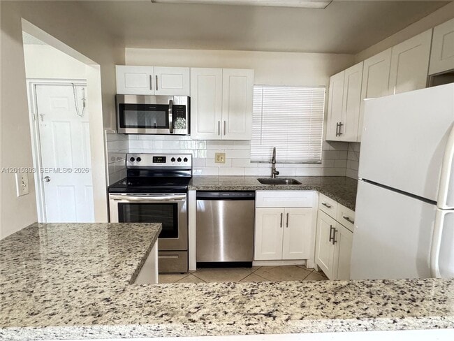 Building Photo - 6900 Nova Dr