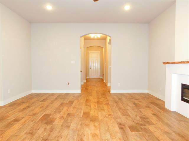 Building Photo - 1413 Black Oak Dr