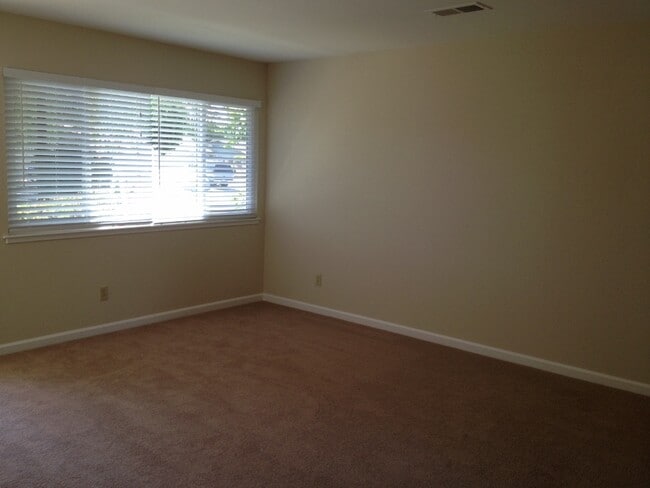 Building Photo - Charming single family home in Livermore