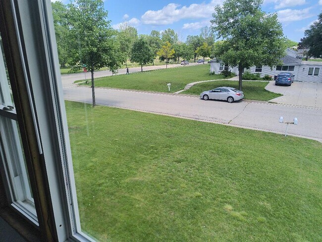 View - 4311 S 46th St