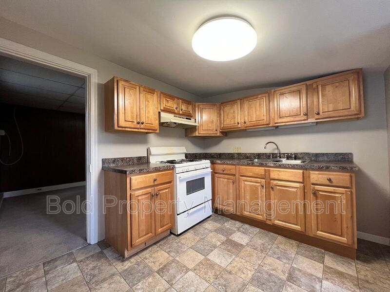 447 W Main St Unit Second Floor, Annville, PA 17003 Condo for Rent in Annville, PA