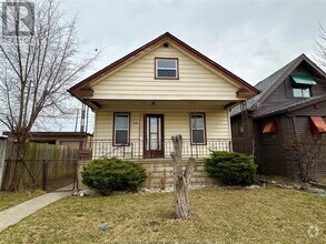 Building Photo - 1608 Highland Ave