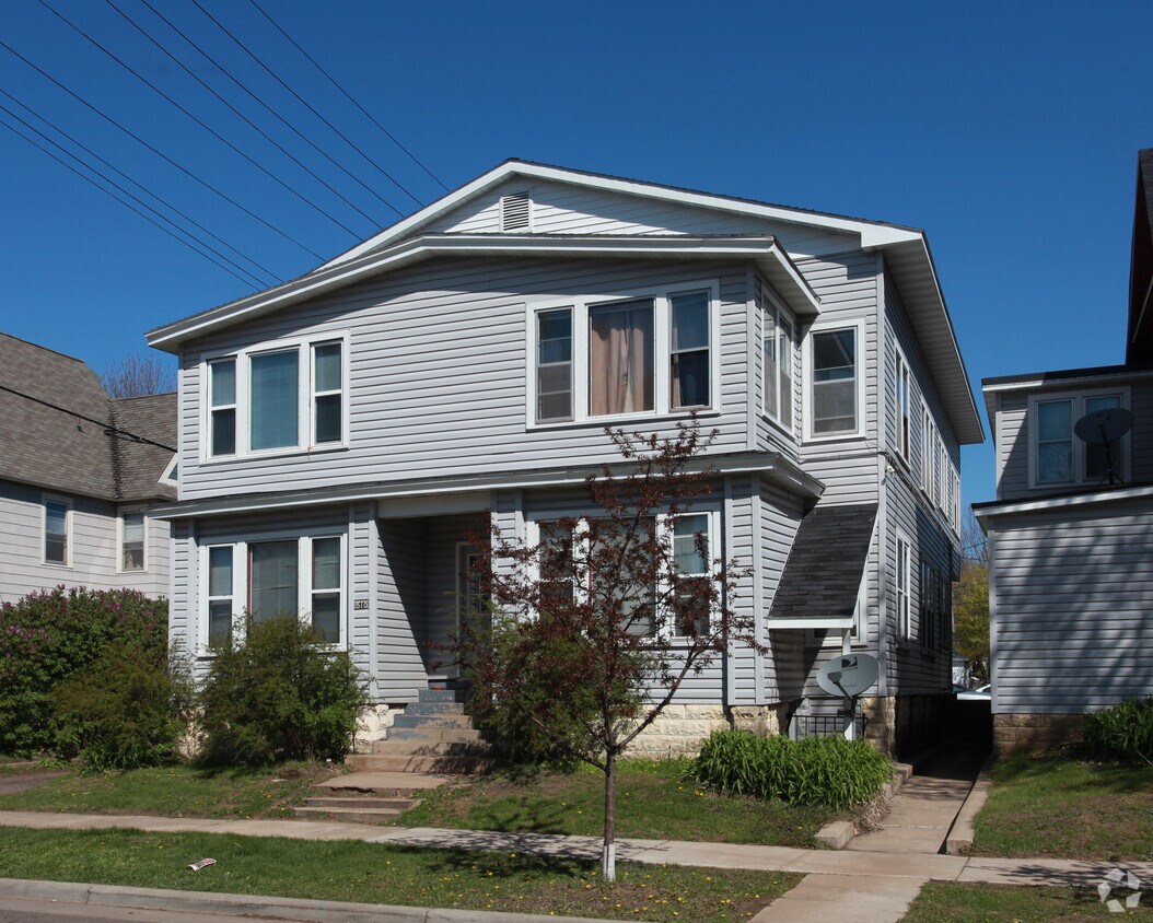 508510 W Grand Ave, Eau Claire, WI 54703 Apartments in Eau Claire