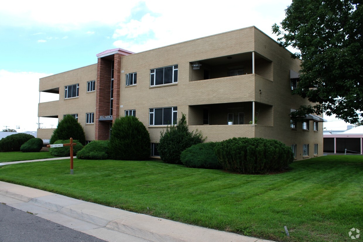 Primary Photo - Ridge Manor Apartments