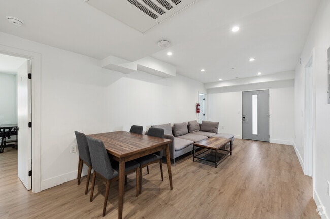 4BR, 4BA - 1297 -1299 West 36th St- Housing near USC
