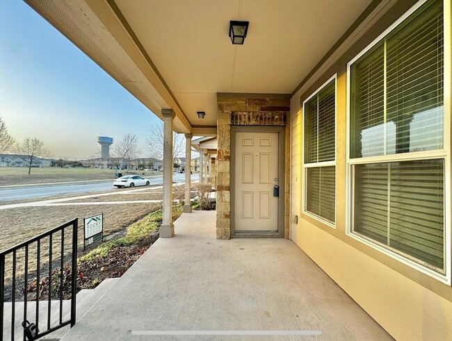 Building Photo - 417 Katmai Cir
