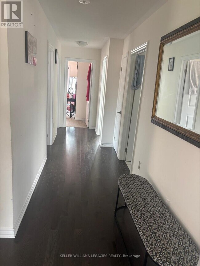 Photo du bâtiment - 2300 Grainger Lp