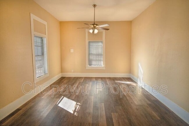 Foto del edificio - 125 Southolme Ave