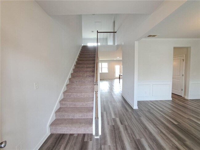 Foto del edificio - 3329 Long Creek Dr