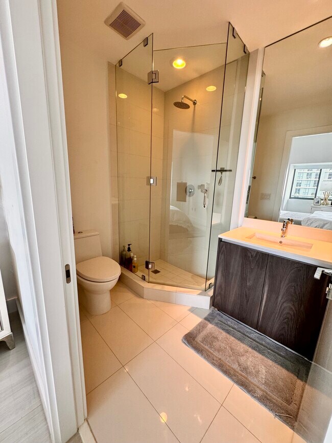 Foto del edificio - 480 NE 31st St