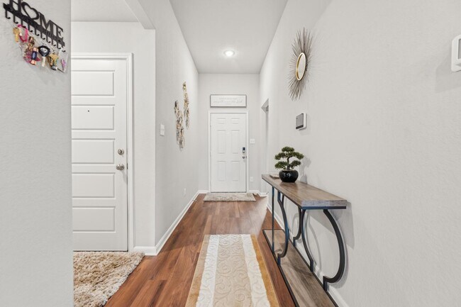 Photo - 5538 Jade Vly House