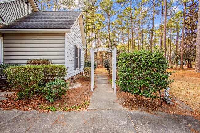 Foto del edificio - 28900 Deercroft Dr