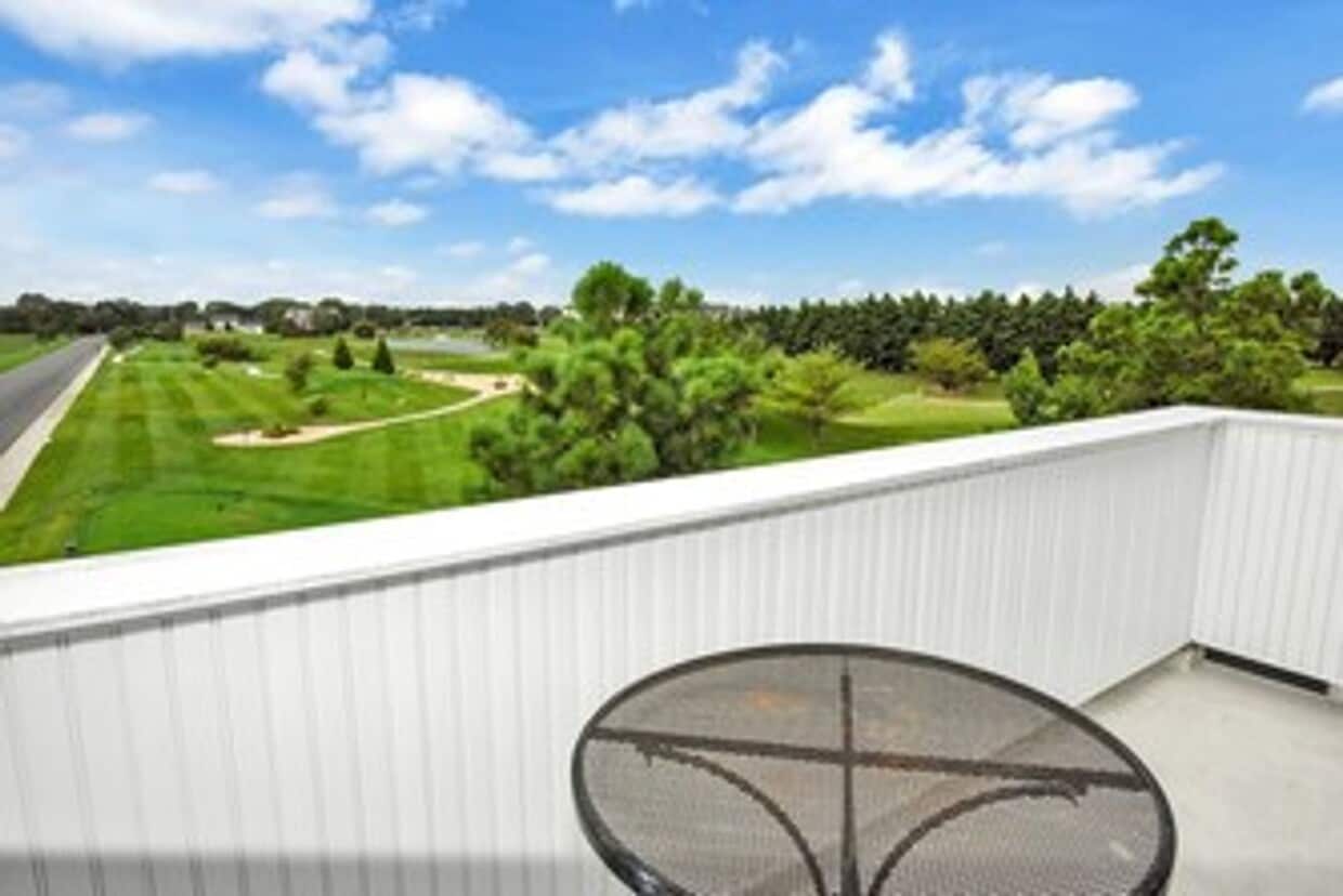Primary Photo - Furnished 3-bedroon townhouse end-unit for...