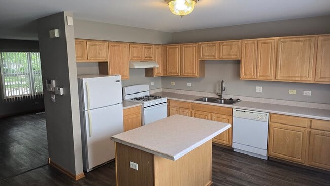 Foto del edificio - 2053 Grayhawk Dr