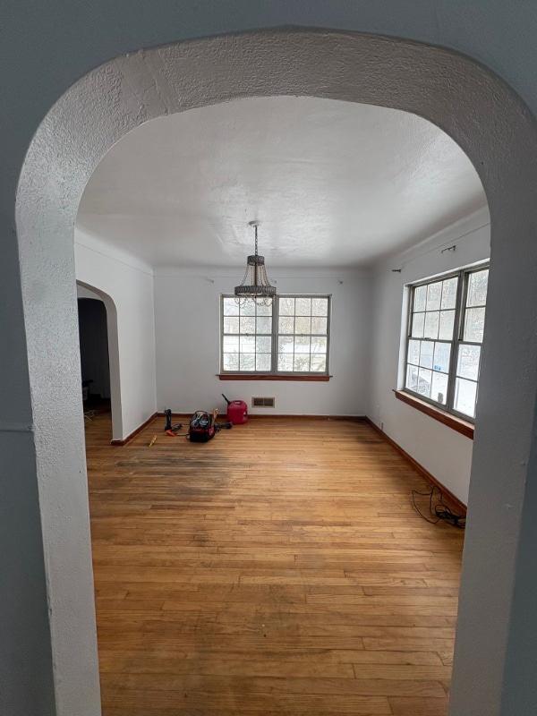 Building Photo - 980 De Couagne Dr