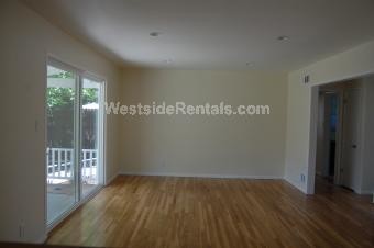 Foto principal - 22110 Gilmore St