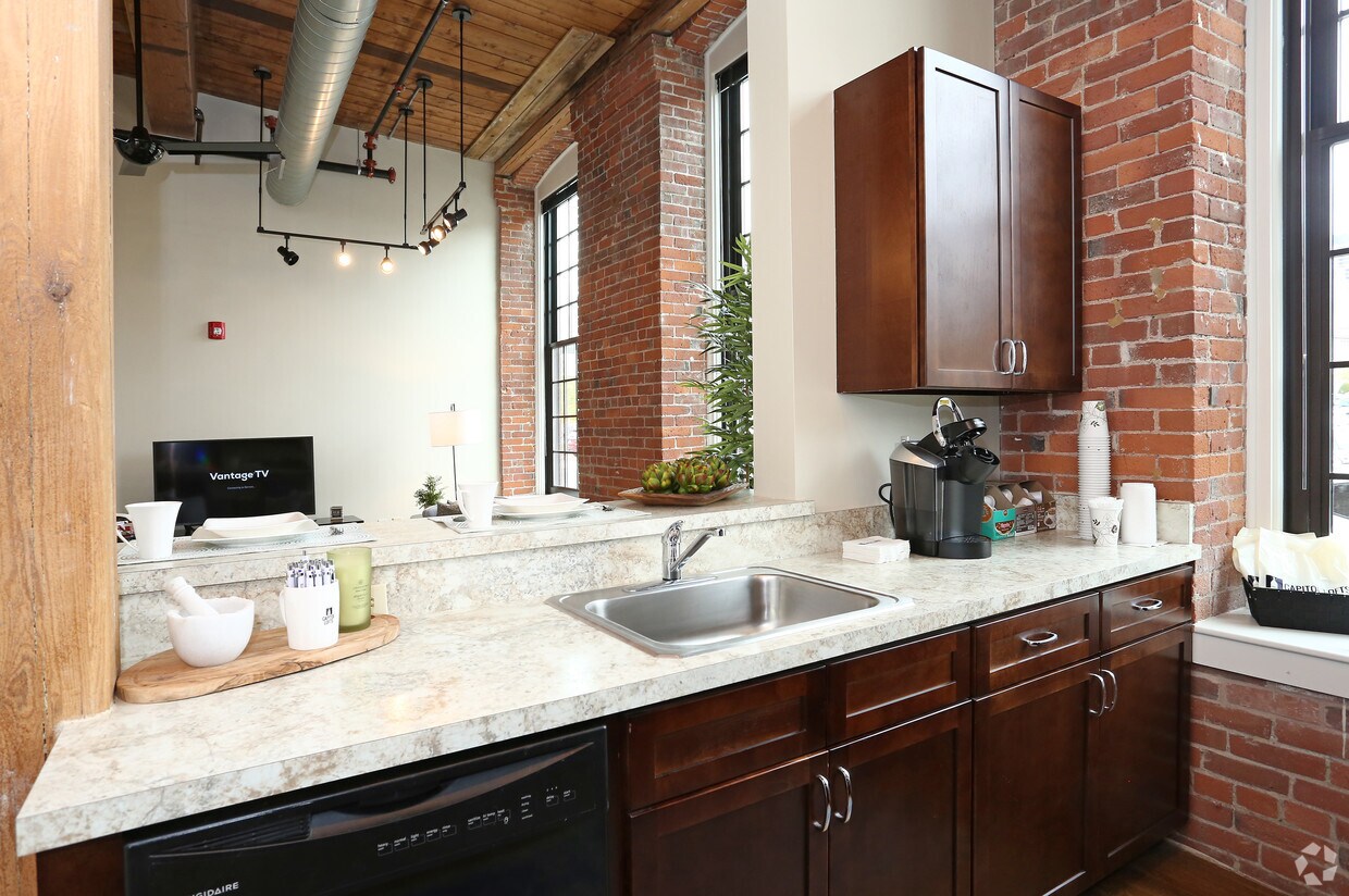 Capitol Lofts Apartments in Hartford, CT