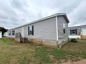 Building Photo - 575 Payne Creek