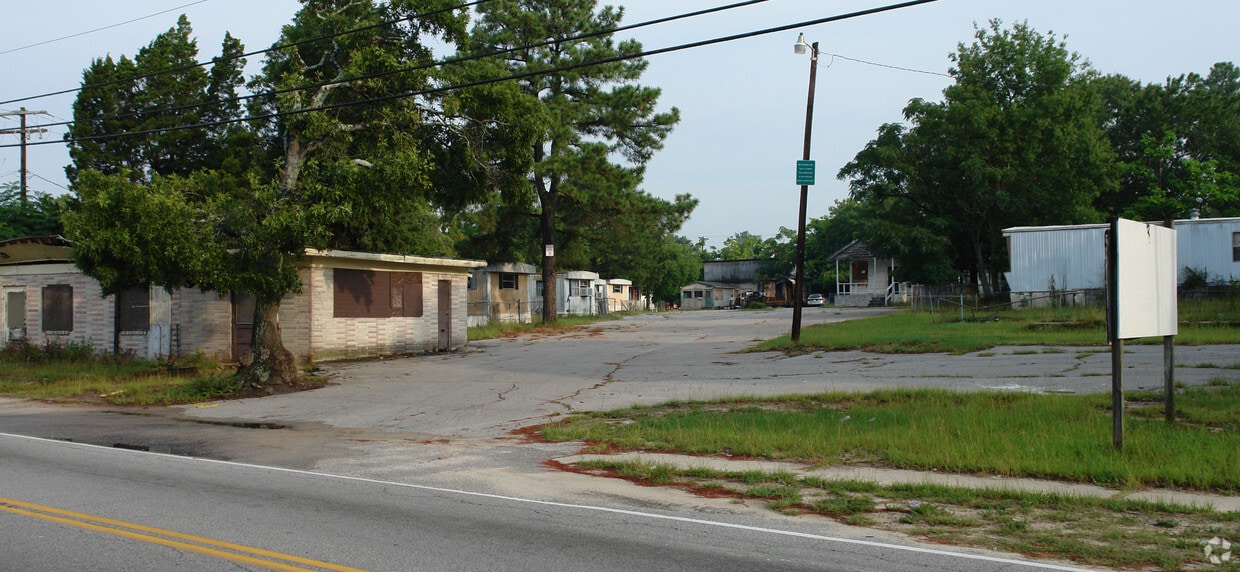 Primary Photo - Columbia Mall Mobile Homepark
