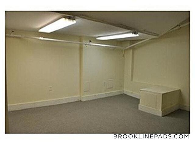Building Photo - 63 Parkman St