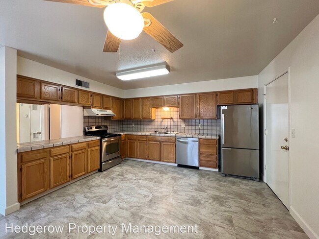 Foto del edificio - 2 br, 2.5 bath House - 35 Village Parkway