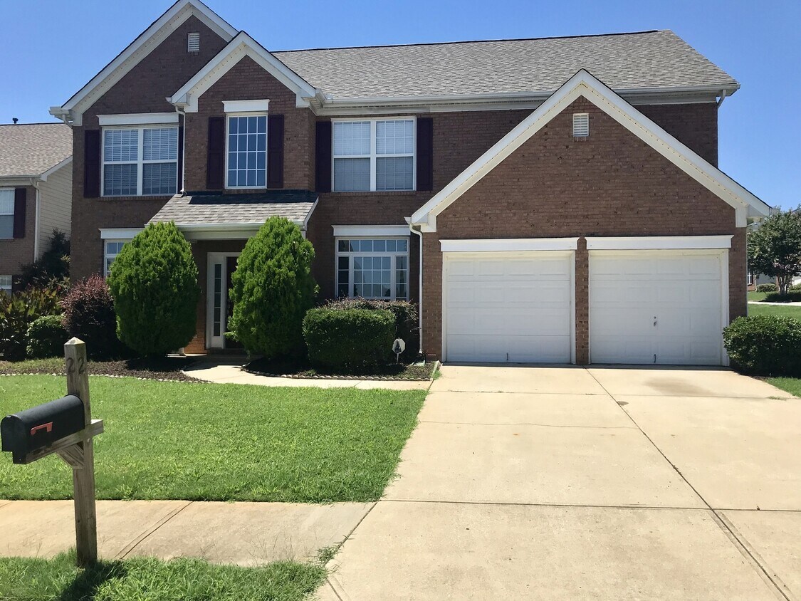 Primary Photo - Freshly updated 4 Bedroom home in Avalon R...
