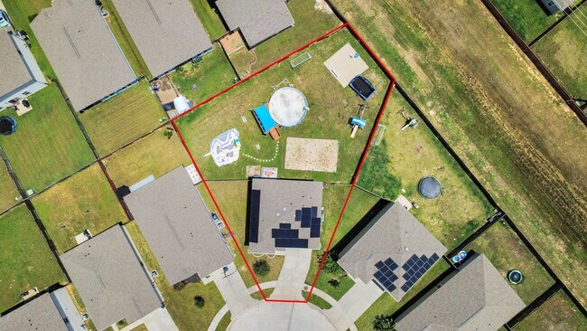 Foto del edificio - 1021 Pin Cherry Ln