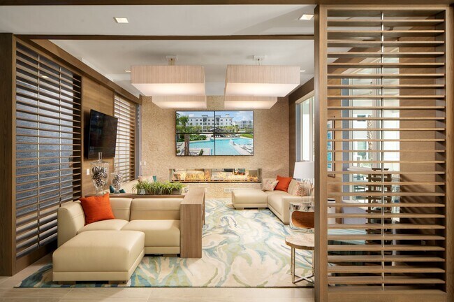 Foto del edificio - Residences at Westshore Marina