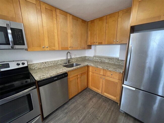 Foto del edificio - 4700 Washington St