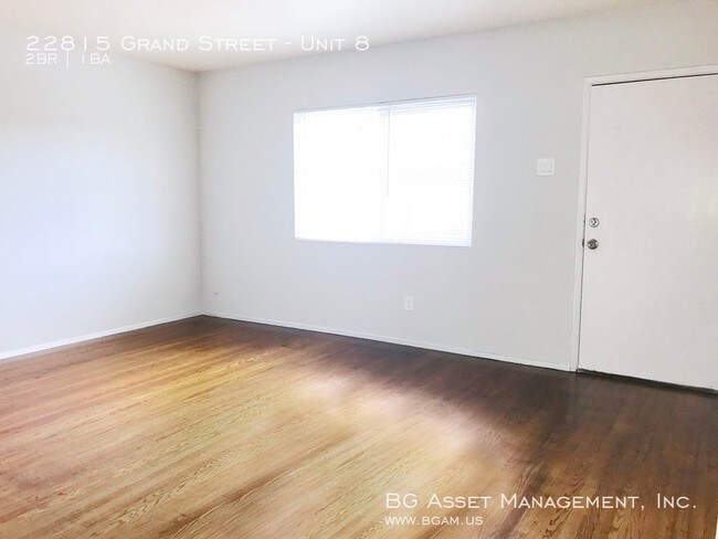 Foto del edificio - 22815 Grand St