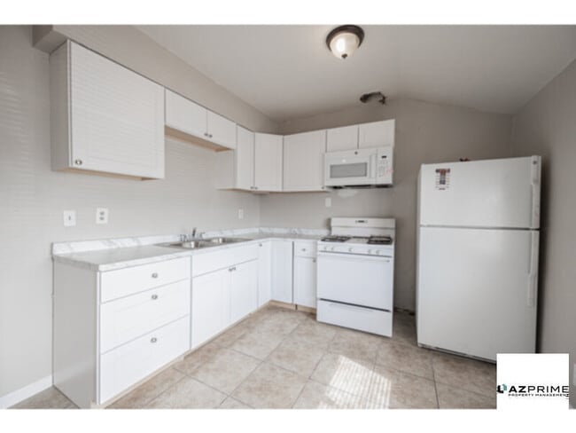 Building Photo - Comfortable 2/1 Chandler Apartment!