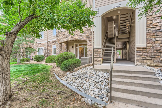 Foto del edificio - 8427 S Hoyt Way