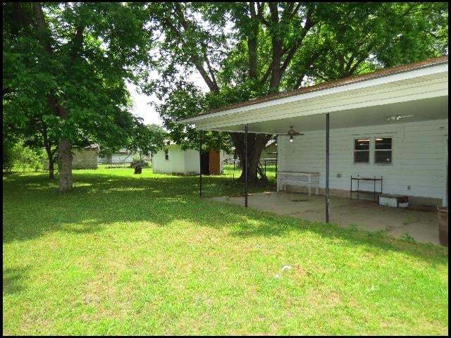 Foto del edificio - 5212 Lynch Dr