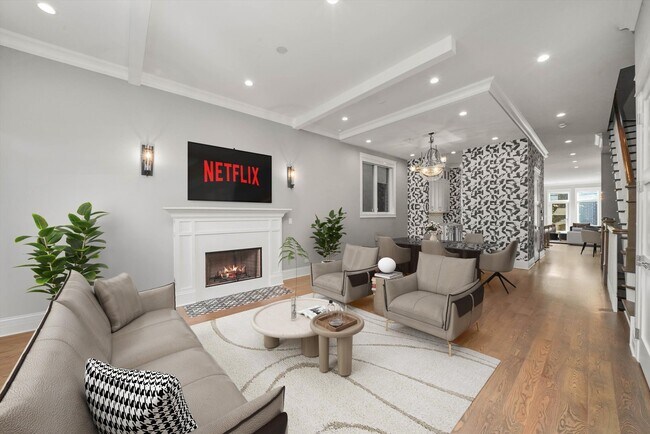 Foto del edificio - 2734 N Marshfield Ave
