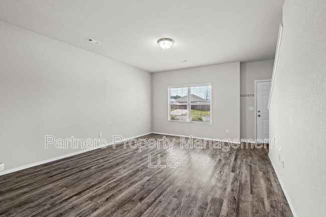 Building Photo - 2287 S Ouachita Dr