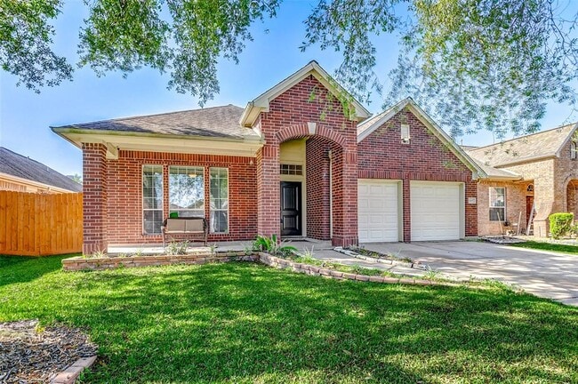 Building Photo - 16007 Langbrook Ct