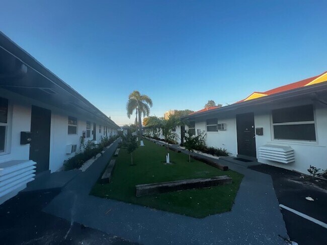 Foto del interior - 2221 Monroe St Apts I LLC