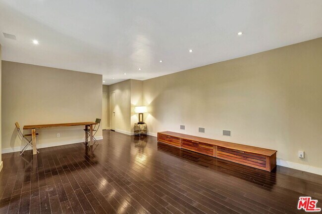 Foto del edificio - 1010 Palm Ave