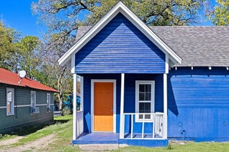 Building Photo - Room in Duplex on E Cannon St