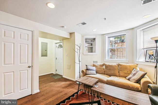 Foto del edificio - 1325 Fairmont St NW