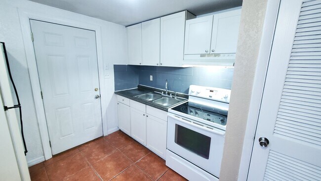 Foto del edificio - 9401 Eastfield Rd