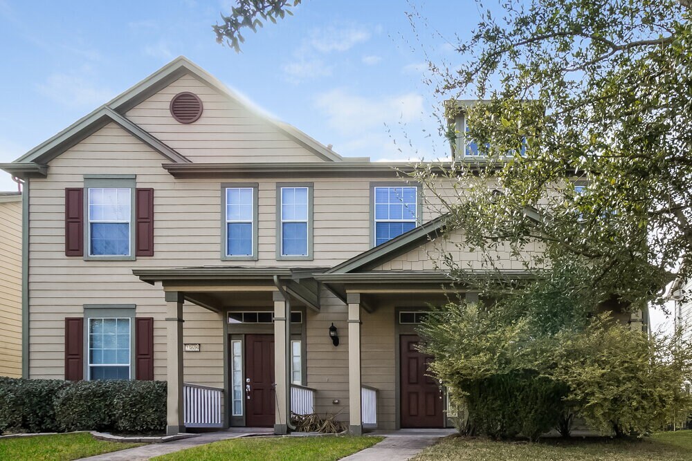 Foto principal - 23611 Twisting Falls Dr