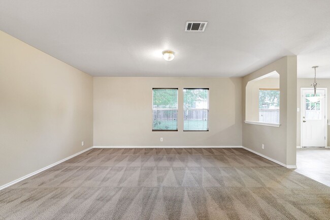 Foto del edificio - Two-Story Home in Vistas of Westcreek with HOA Amenities