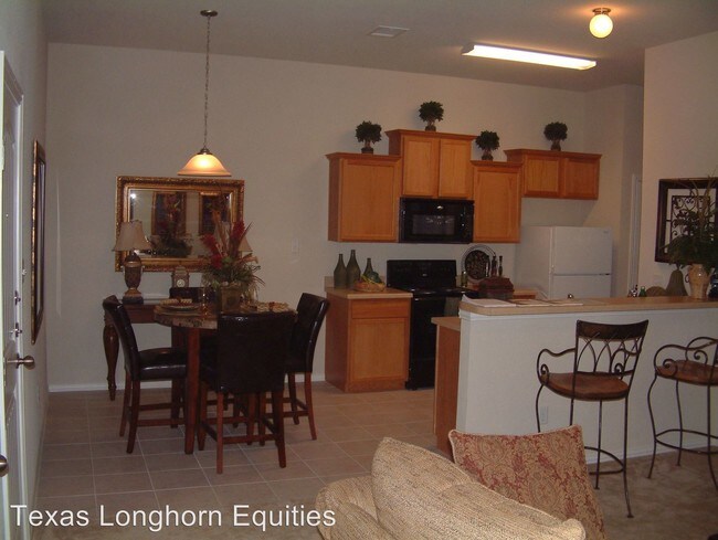 Building Photo - 1204-1206 Sironia Trail