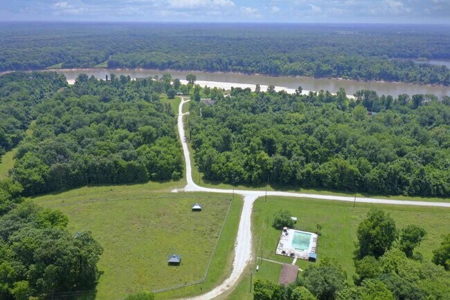 Foto del edificio - 176 Wood Fern Dr